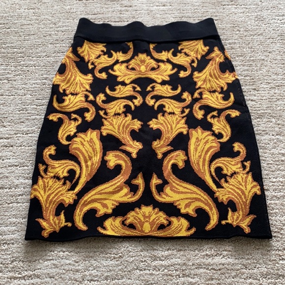 NWOT Torn by Ronnie Kobo knit mini skirt - Picture 2 of 3